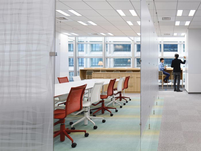 醫(yī)藥中心辦公室會議室裝修設(shè)計(jì)案例效果圖