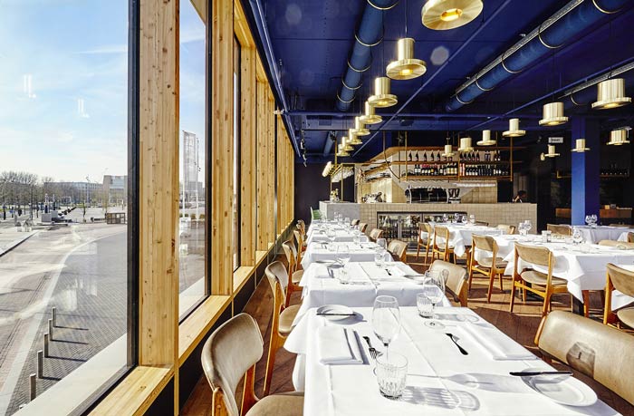 烤肉店餐區(qū)裝修設(shè)計效果圖