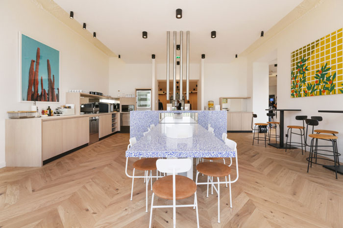 食品公司辦公室茶水間裝修設(shè)計效果圖