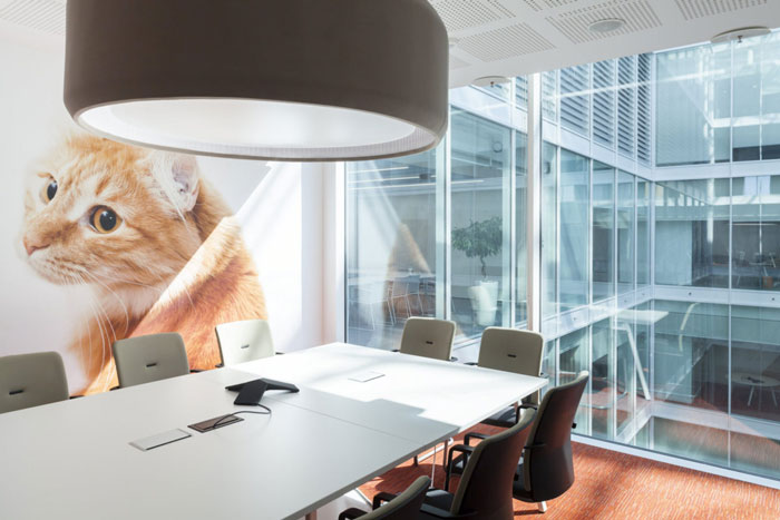 環保辦公室會議室裝修設計效果圖