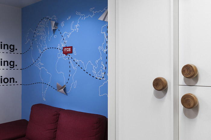 IT培訓機構辦公室接待區(qū)裝修設計效果圖