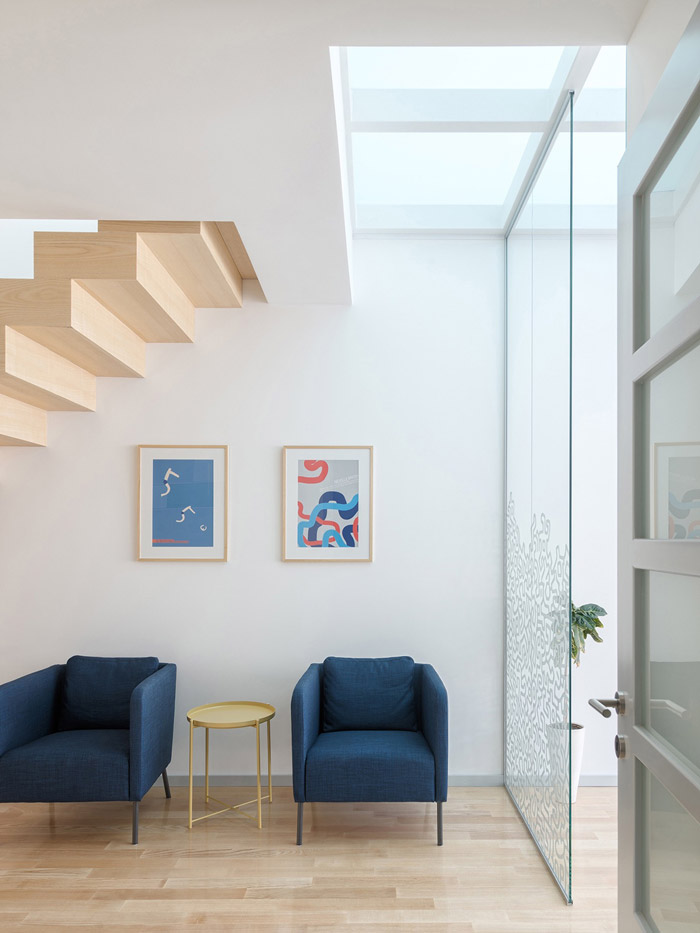 雙層工作室進(jìn)門(mén)區(qū)裝修設(shè)計(jì)效果圖